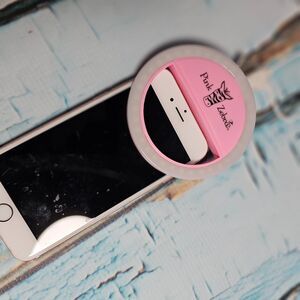 Pink Zebra Clip-On Selfie Ring Light for Smartphone USB LED – Gently Used